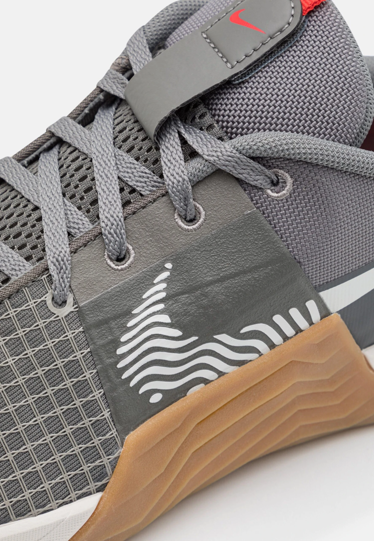 Nike Performance Metcon 8 Unisex - Trainingsschoen - Flat Pewter/Phantom/Med Brown/Light Crimson/Adobe/Cobblestone - Afbeelding 8